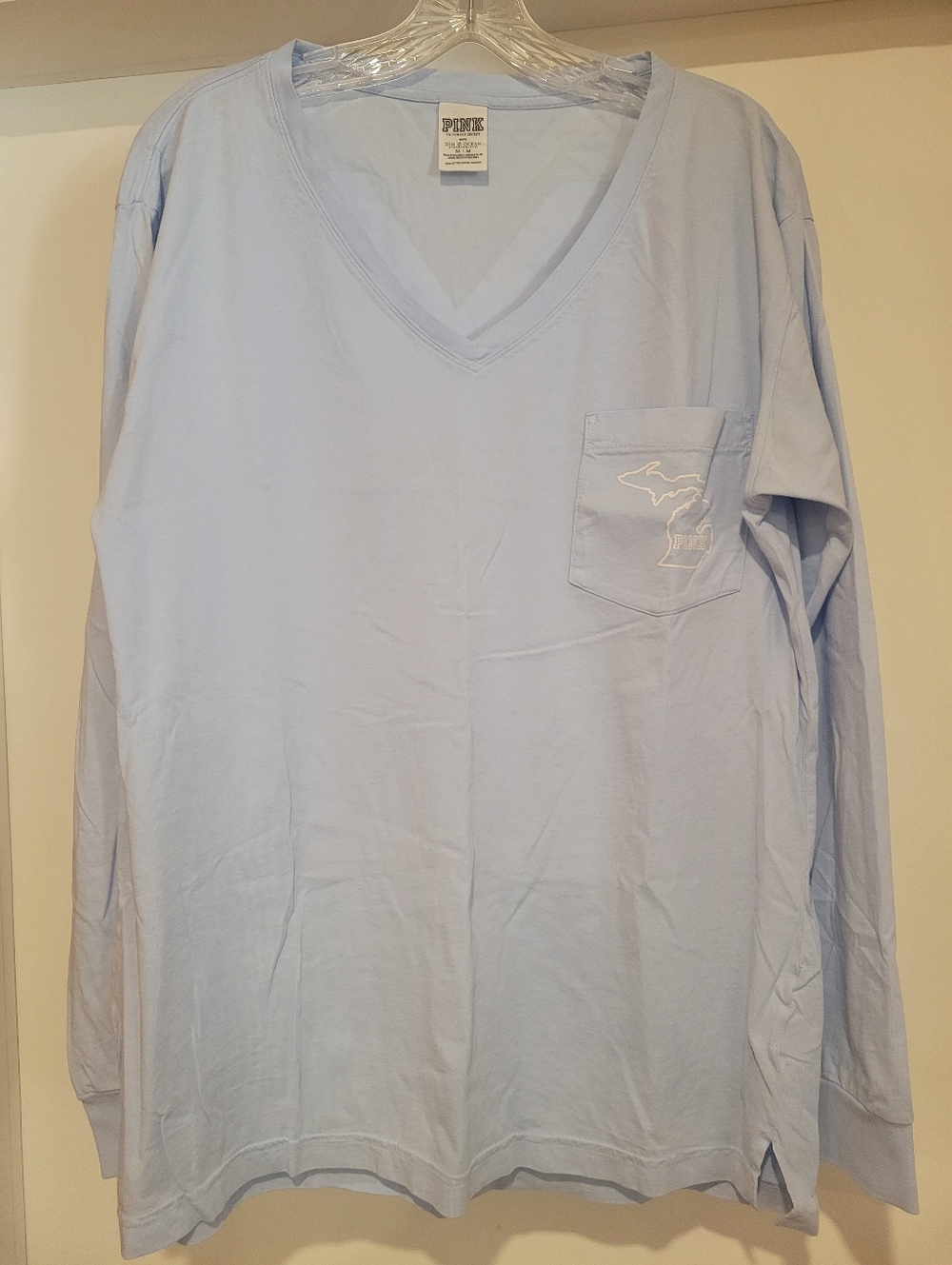PINK Victoria's Secret U of Michigan V-Neck Long Sleeve Pocket Tee